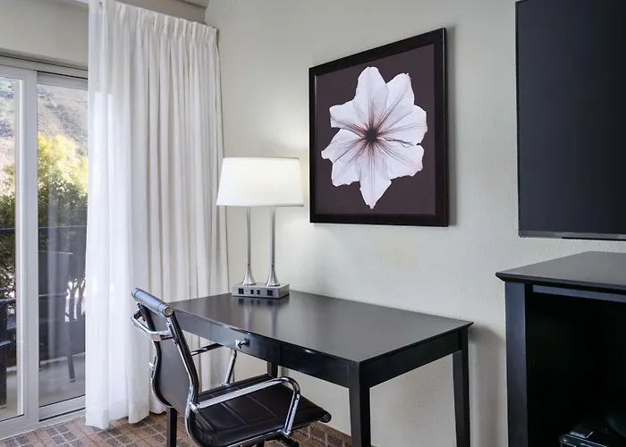 La Cuesta Inn, BW Signature Collection